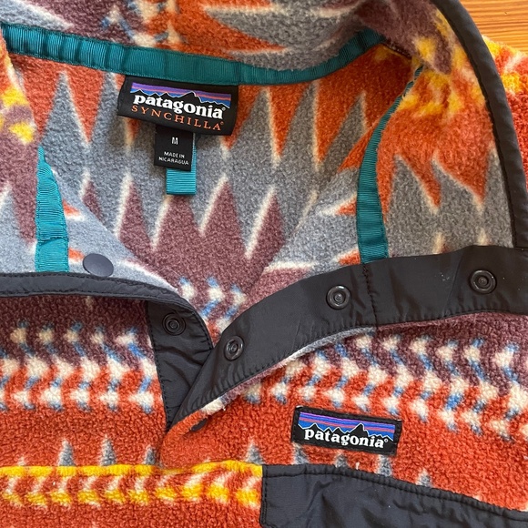 Women's Patagonia Lightweight Synchilla Snap-T Pullover, Medium, Laughing Waters - Picture 4 of 9